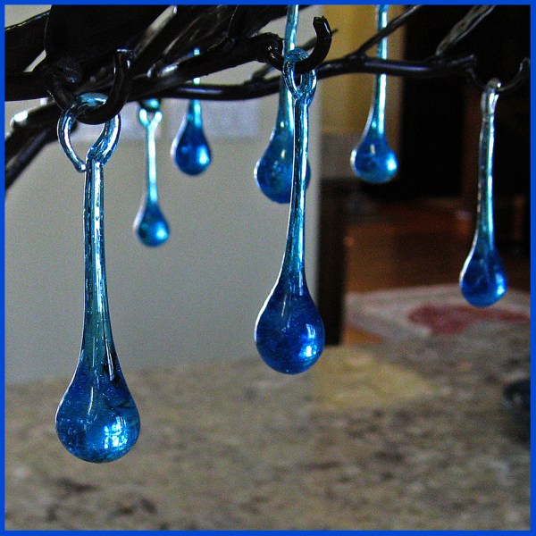 Teardrops in blue